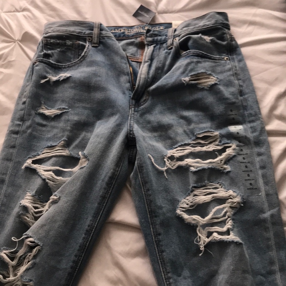 American eagle mom jeans